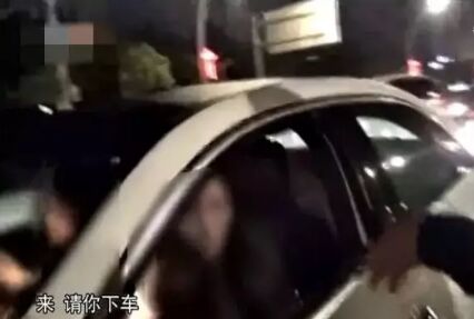 2019广东汕头最嚣张女司机，深夜酒驾被查，竟搬出局长丈夫来威胁交警！