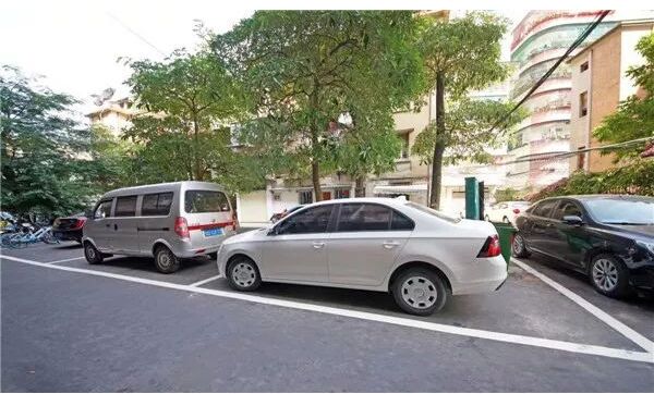 市发改局接受汕头日报专访：新划定的停车泊位不收费！！ 