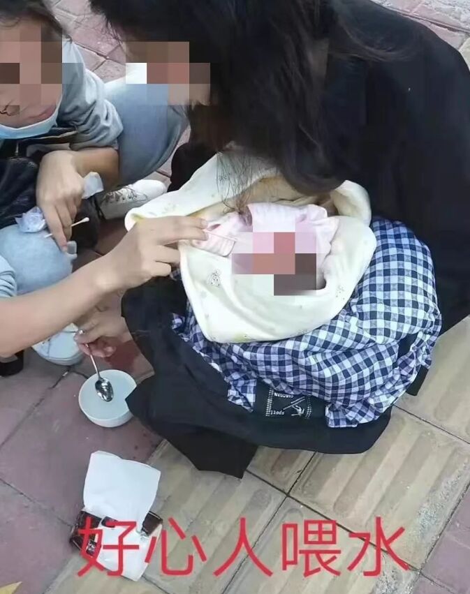 汕头金平区一垃圾桶内发现弃婴，热心群众已报警处理！ 