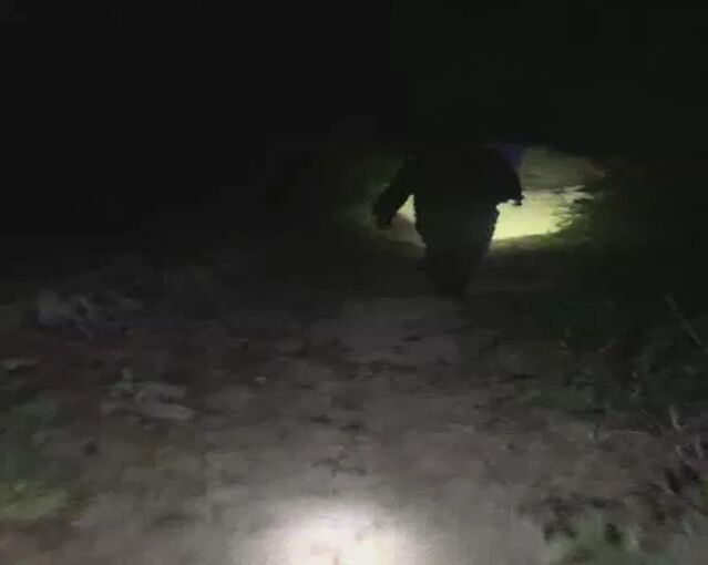 汕头11名驴友迷路被困揭西山里，警察利用山谷回音找到他们