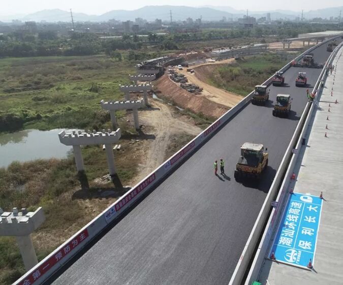 新进展！潮汕环线高速路面工程正式拉开序幕！