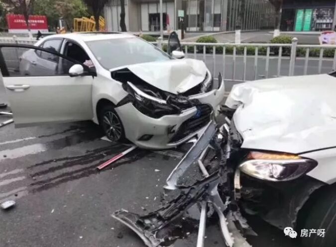 广东省汕头市又发生一起事故，位于金平区，肇事者涉嫌酒驾逃逸