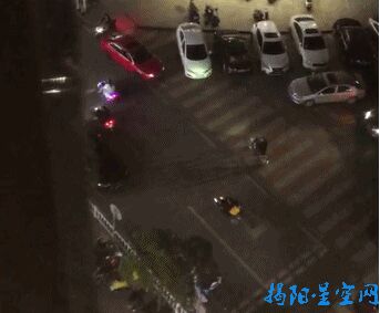 揭阳美食街夜间成赛车跑道，车辆轰鸣声让人抓狂