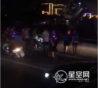 昨晚揭阳榕华大桥疑似有人跳河轻生，现场遗留一辆蓝色自行车