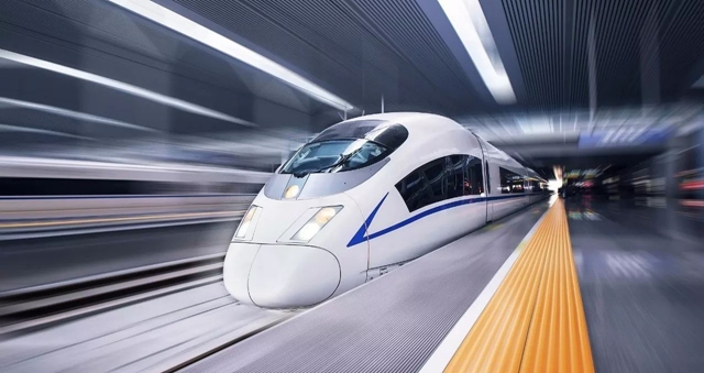 10月11日起，深圳火车站实施新的列车运行图，涉及汕头多趟列车有调整