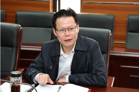 普宁市委副书记、市政府党组书记、市长黄锐亮